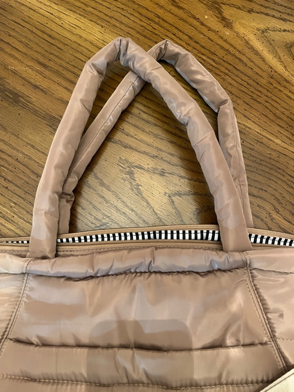 Alexis Bendel Blush Tan Quilted Tote with Adjustable Strap, NWOT - Picture 3 of 16
